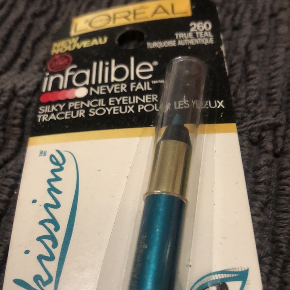 L’Oréal silky, pencil, eyeliner, bold color, teal turquoise - Picture 4 of 4